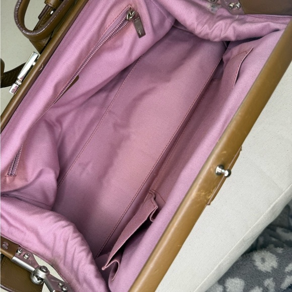 Salvatore Ferragamo Brown Leather Bag - Picture 16 of 16